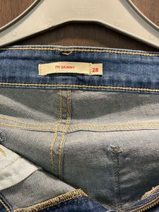 Levi’s Jeans