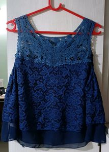 Women's Sleeveless Laced Top With A Suprise Freebie!