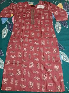 Coral Kurti Size M
