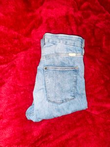 H&amp;M Stretchable Jeans