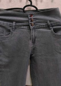 Gray High-Waisted Skinny Jeans