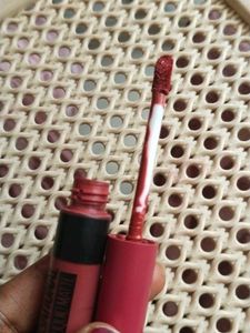 Maybelline Sensational Liquid Matte Lipstick