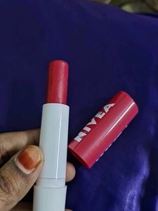 NIVEA Cherry Shine Tinted Lip Balm