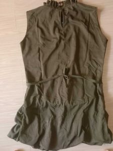 Cute Green Cinched Waist Top💚💅