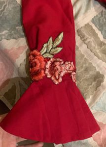 Red Floral Embroidered gown💖🎀