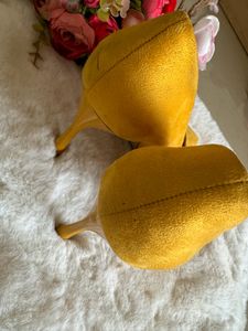Final Discount🎉 Zara Pumps