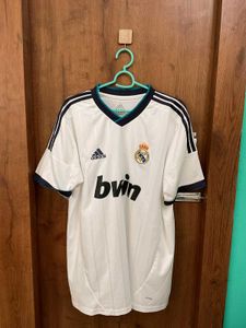 Real Madrid Adidas T-Shirt(Trendy Retro)