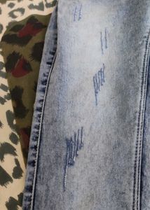 3 Button Blue Jeans For Girls Read Description 1st