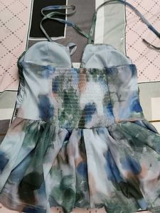 peplum haulter neck top 🌿