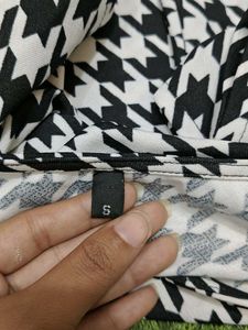 Black And White Top for Girl Printed