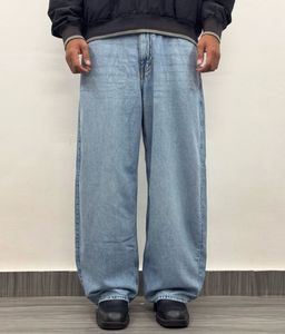 Baggy Light Wash Jeans