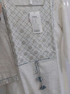 Yuris White Serene Kurta
