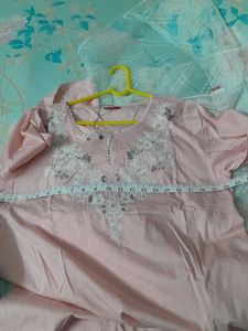 Pink Embroidered Kurta Set nt available below 2000