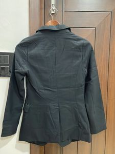 NEW Women’s Blazer
