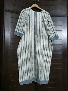 Women Grey Striped Cotton Kurta