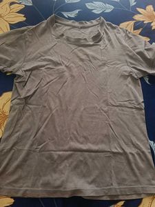 Grey Solid Tshirt M Size