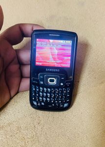 Samsung Chat 369