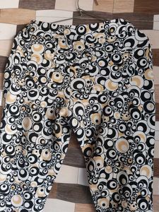 Patterned korean pant with 4 pockets