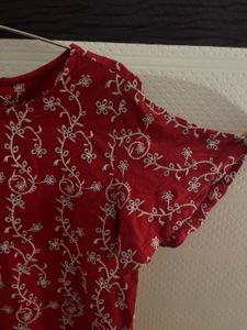 Embroidered Crop-Top