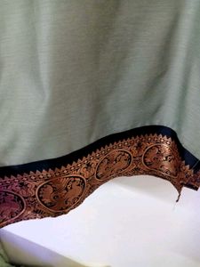 Women&#39;s Pattu Kurti