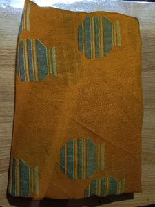 5 Women&#39;s Sarees