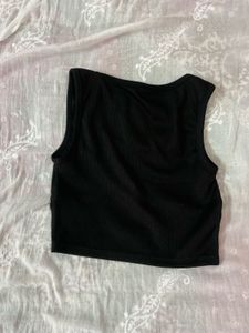 sale !!!black crop top