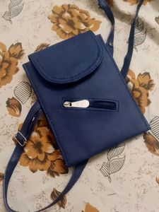 trendy and classy CLUTCH/SLING BAG 💙