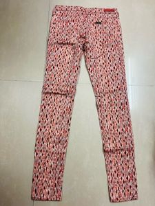 Lee Women’s Slim Fit Printed Jeans – Stylish