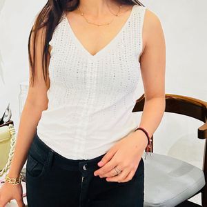 White Embellished Tank Top🦢🦢🦢