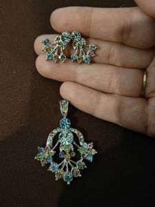Multi Stone Beautiful Pendant Set With Ring