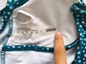 Shein : Crop Top