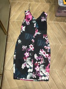 Beautiful Sleeevless Dress