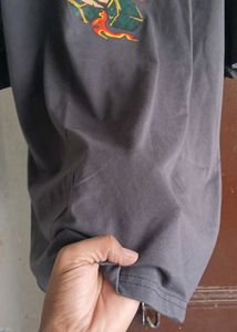 ✨Dark Grey Graphic T-Shirt – Bold Stylish look