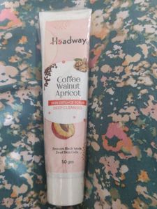 Coffee Walnut Apricot Skin Defence Scrub