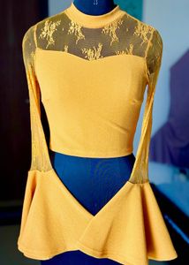 Offer🌷🌷Mustard Lace Top wit fabulous bell Sleeve