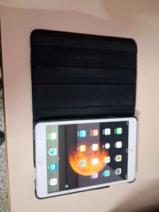 Apple iPad Mini 1 in all Original Condition