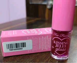 Too Faced Lip Gloss Kissing Jelly