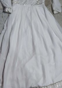 Elegant White Dress💝🕊️