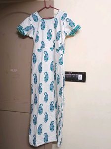 White &amp; Blue Paisley Print Nightgown
