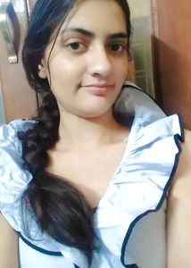 blue sleevless top