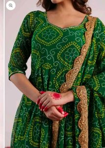 New Stayle Beautiful Women Gown Dress Important Pa