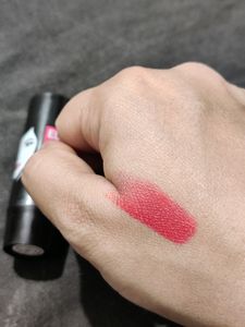 Elle 18 Color Pops Matte Lipstick