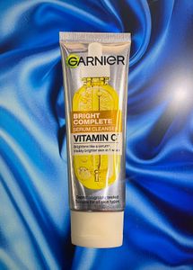 Garnier Vitamin C Serum Cleanser