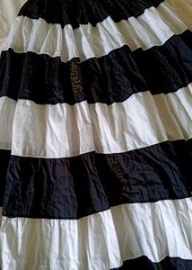 Black &amp; White Tiered Maxi Skirt