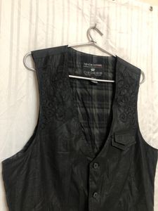 Pop Icon Clothing Black Vest