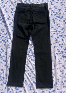 🔥Two Original Levi’s® Stretch Jeans 👖⚫🔵
