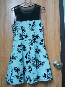 Sleevelss Short Kurti For Women