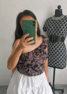 Floral One-Shoulder Top