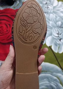 Price Drop😳Totally new Jutti