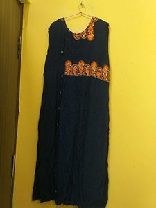 Women Sleeveless Kurti